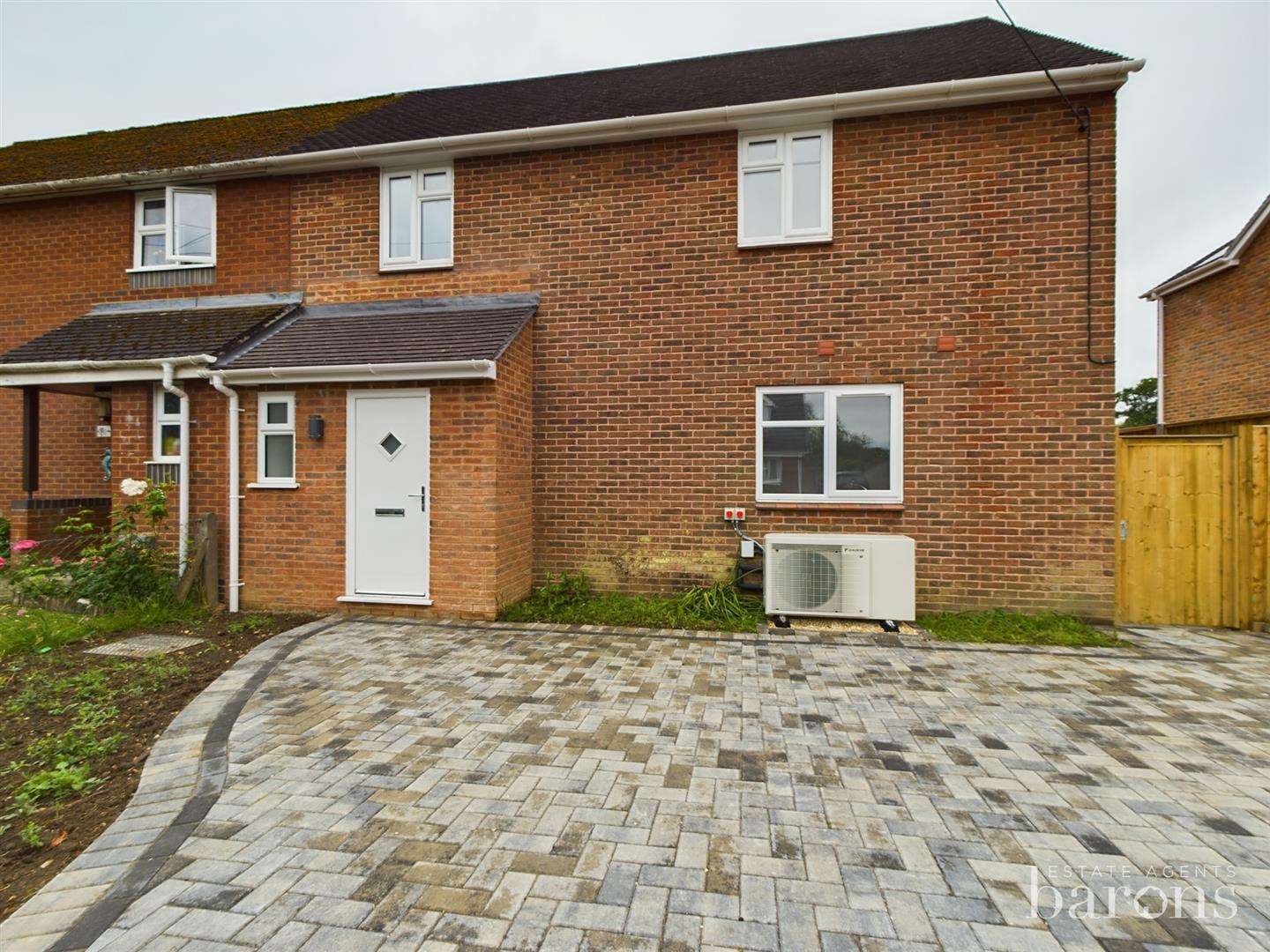 Basingstoke Estate Agents, Basingstoke For Sale, Barons Estate Agents. Barons Estate Agents